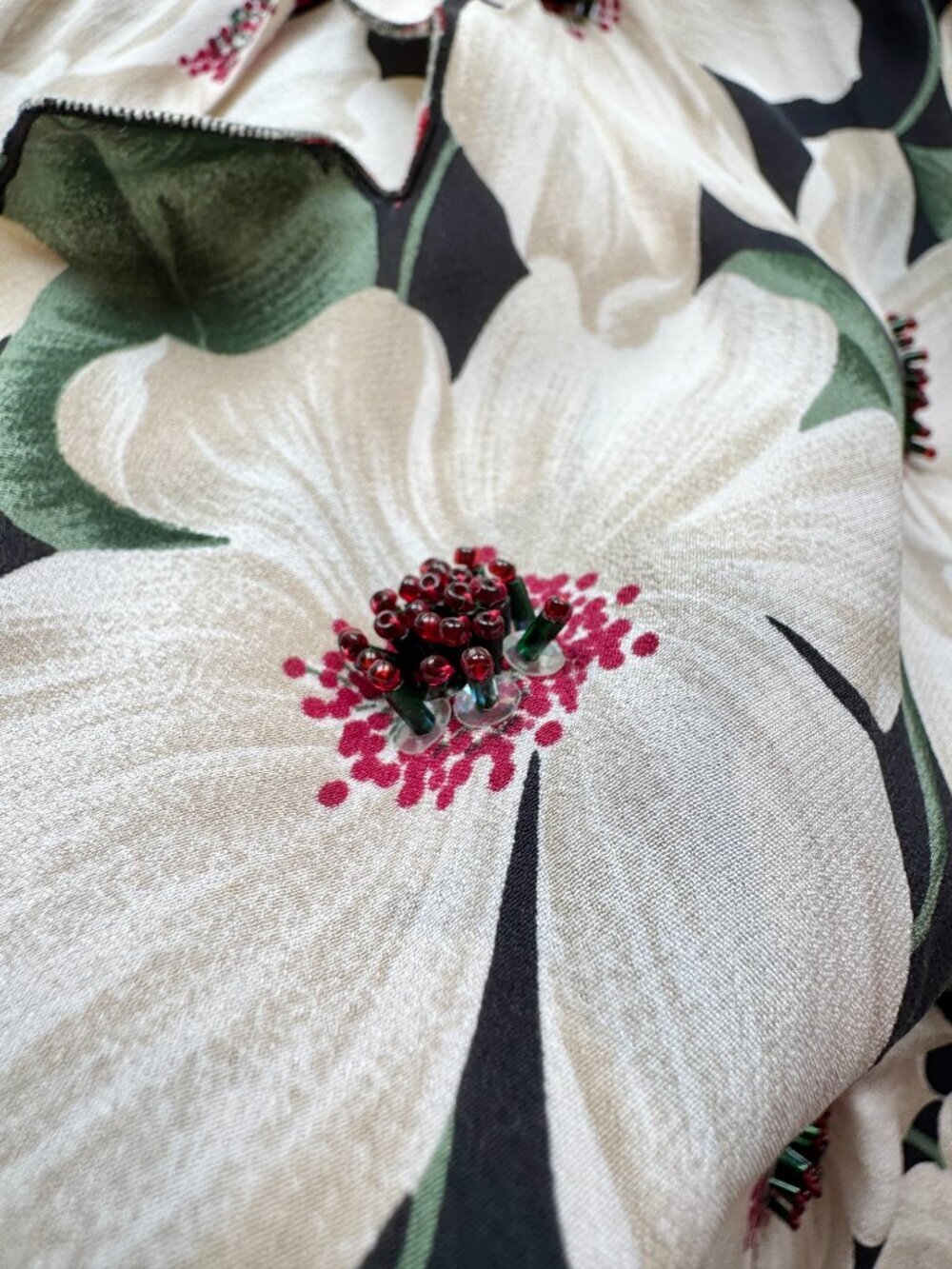 Vintage 80's MIMMINA Ivory Red Floral Striped Beaded Silk Crepe Dress, Size S - Picture 9 of 15